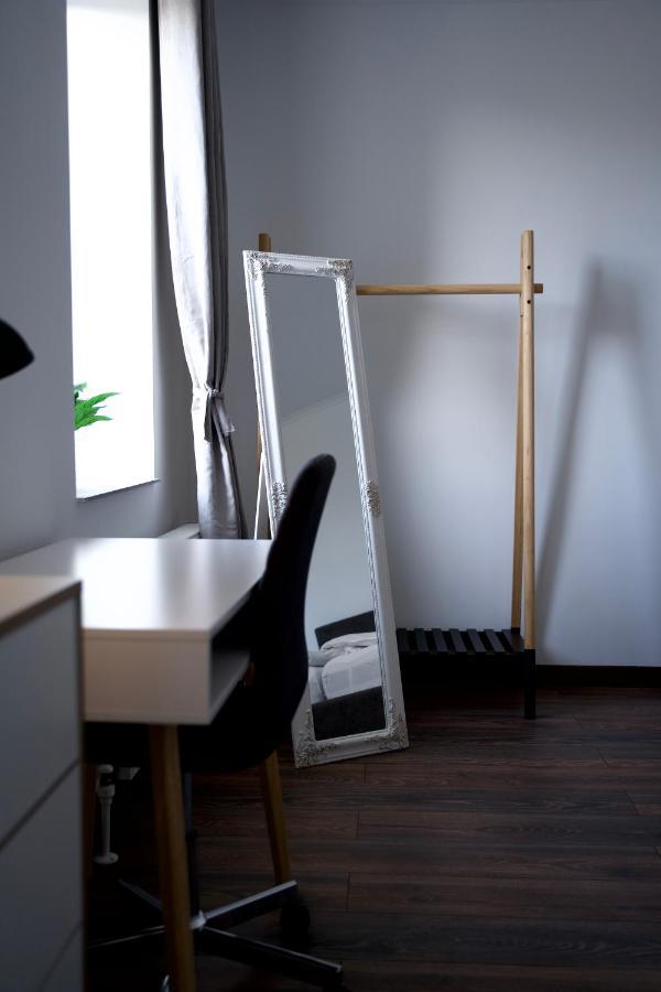 Style Hotel Ungheni Targ Extérieur photo
