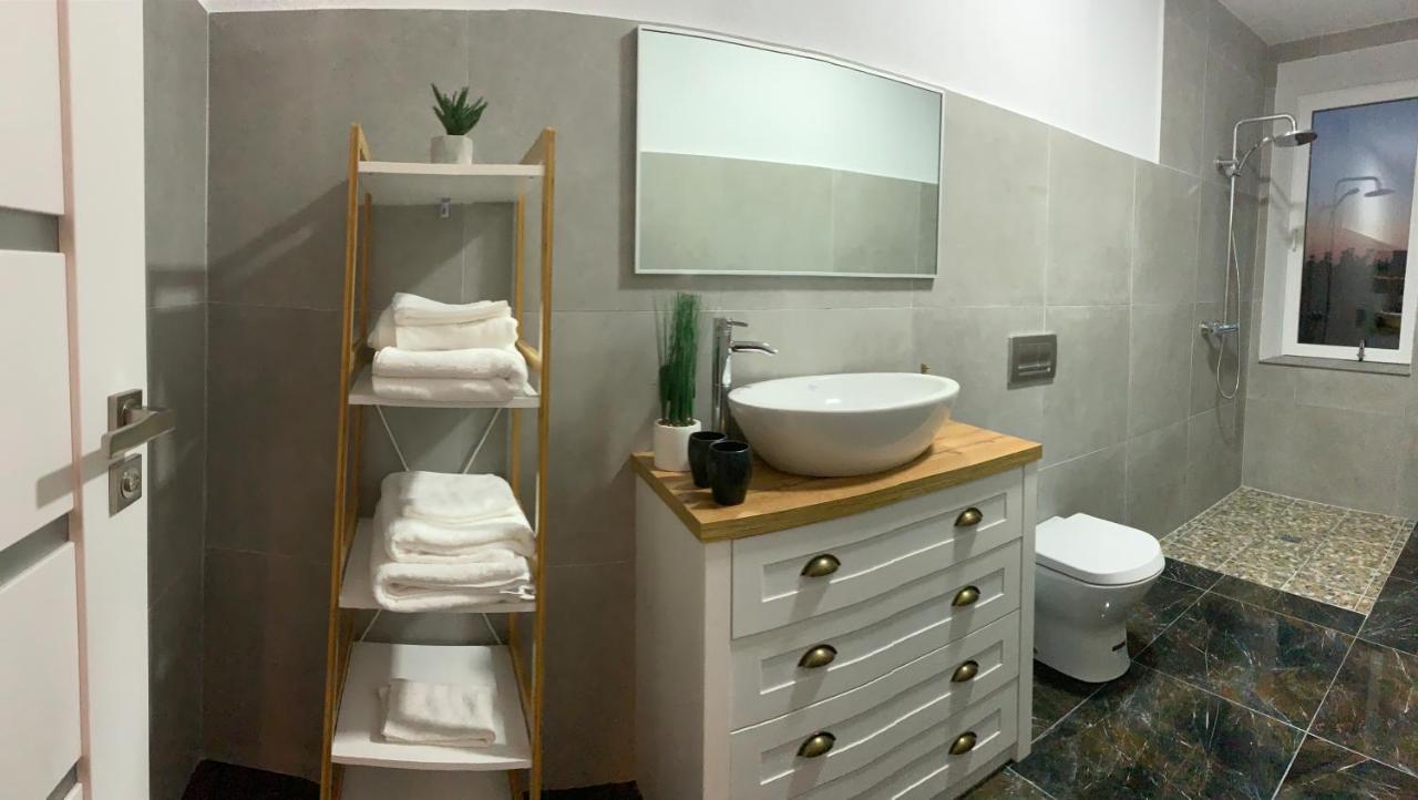Style Hotel Ungheni Targ Extérieur photo